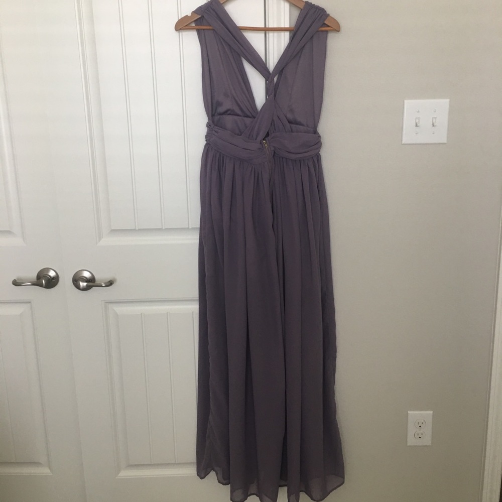 Dress - Picture 2 of 9